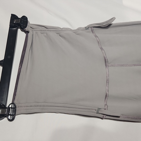 Lululemon Hug Your Core Super SHR Tight 28" Size 0 Reversible Chrome/purple - Picture 7 of 10